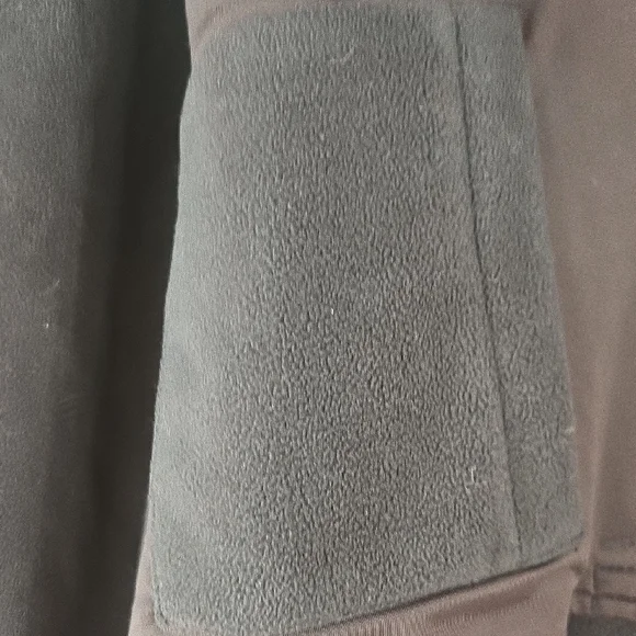 Duluth Trading Co Men's Black Performance Jacket - Picture 7 of 9